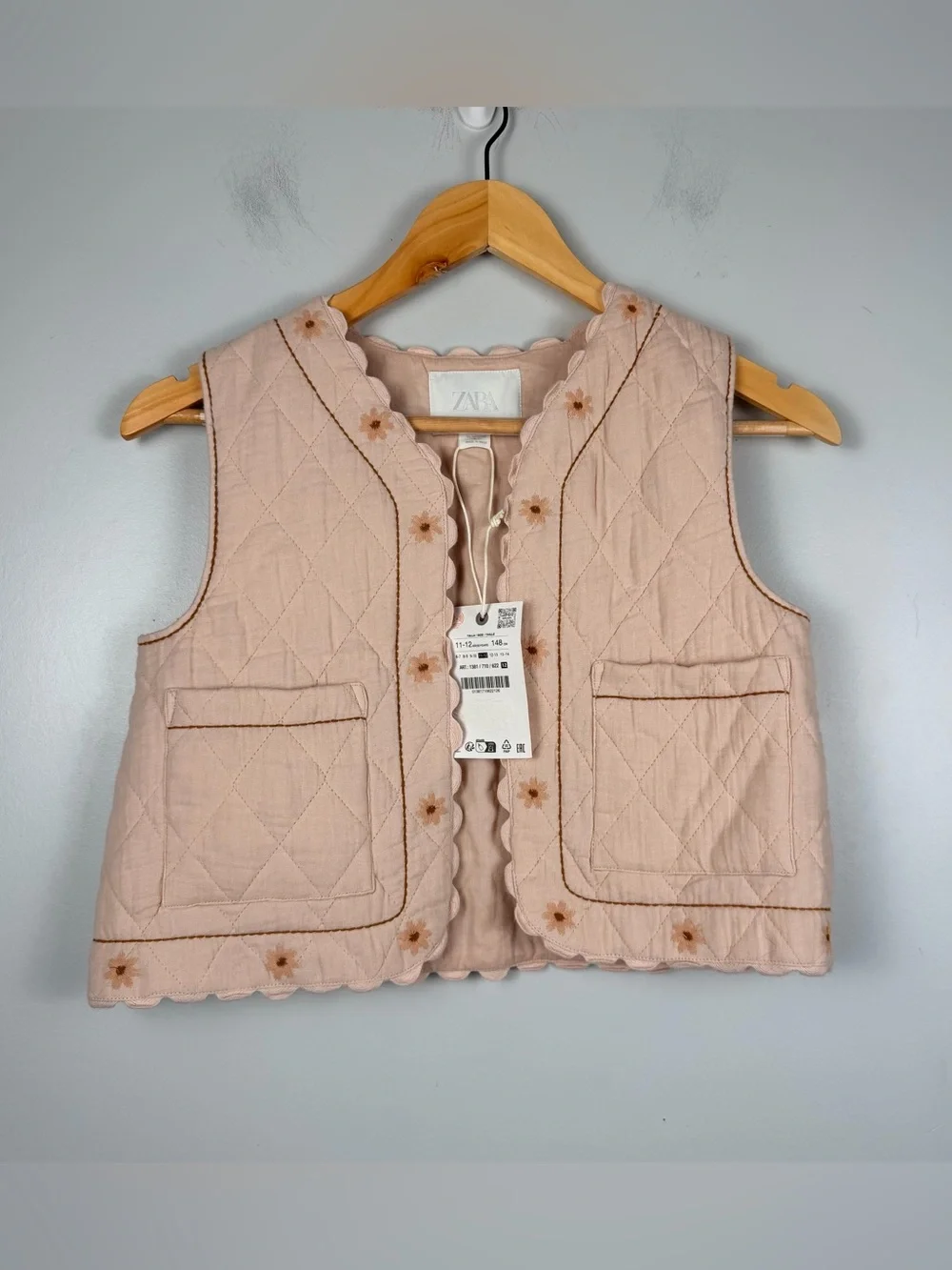 New Zara girls pink EMBROIDERED FLORAL TEXTURE vest size 11-12